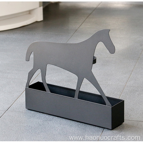 Creative horse-shaped metal umbrella barrel